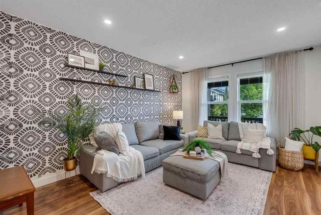 MLS® A2253732 - 1064 Kings Heights Road SE in Kings Heights Airdrie, Residential