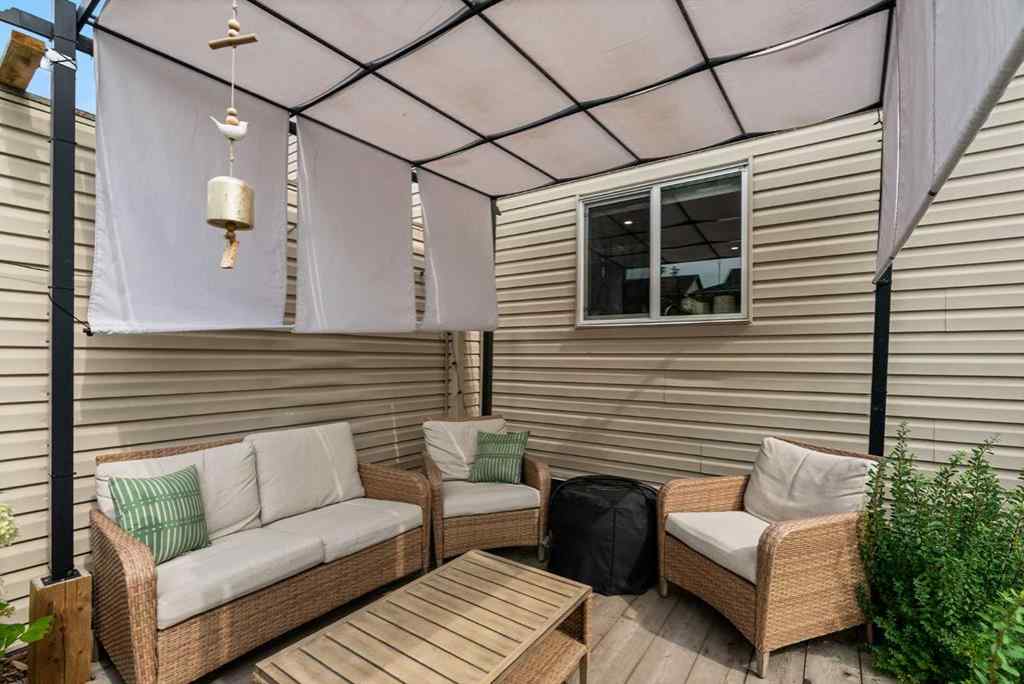 MLS® A2253732 - 1064 Kings Heights Road SE in Kings Heights Airdrie, Residential