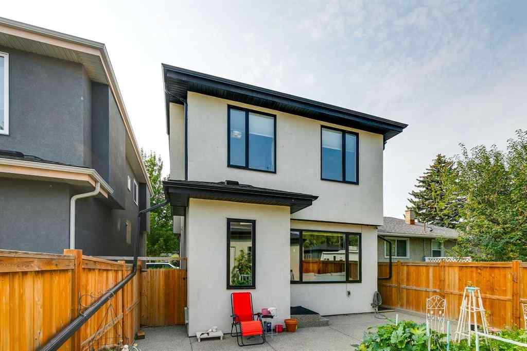 MLS® A2253739 - 2420 27 Avenue NW in Banff Trail Calgary, Residential