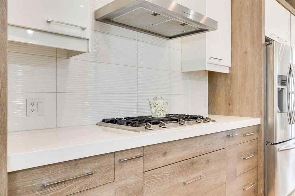 MLS® A2253739 - 2420 27 Avenue NW in Banff Trail Calgary, Residential