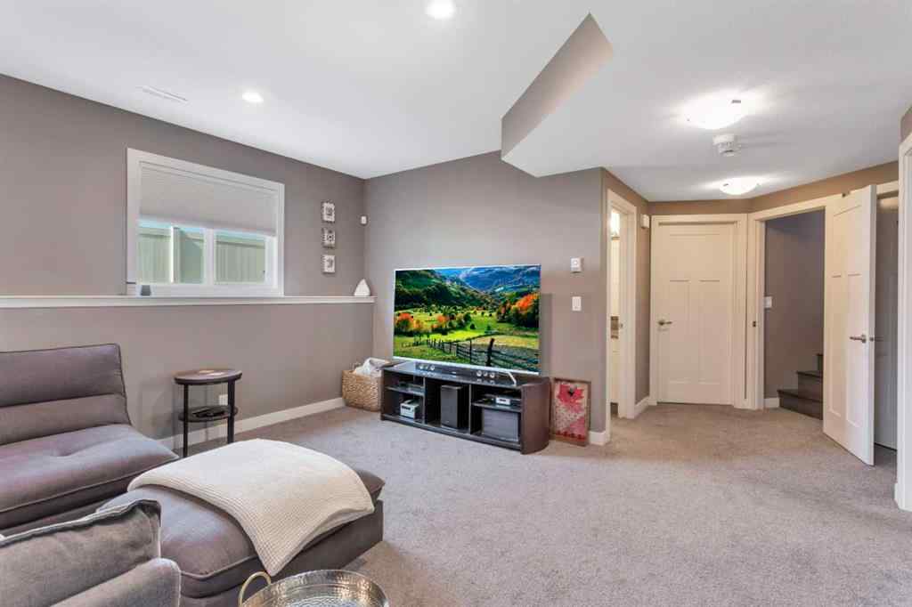 MLS® A2253747 - 22 Coachill Street  in Cottonwood Estates Blackfalds, Residential