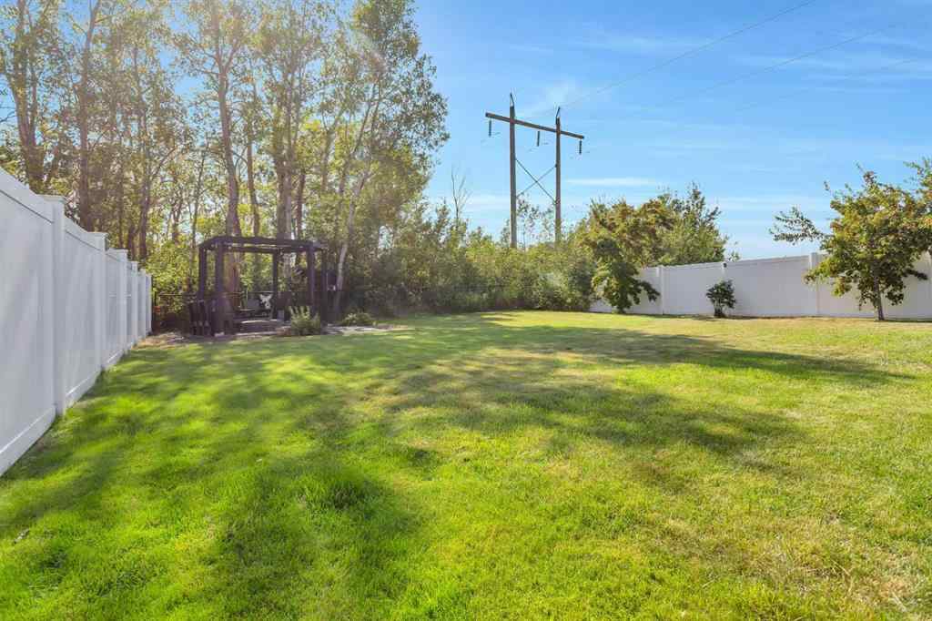 MLS® A2253747 - 22 Coachill Street  in Cottonwood Estates Blackfalds, Residential