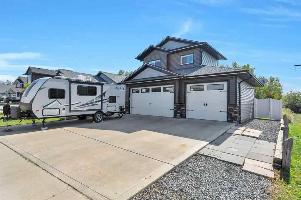 MLS® A2253747 - 22 Coachill Street  in Cottonwood Estates Blackfalds, Residential