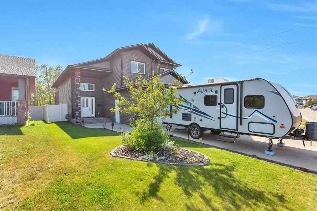 MLS® A2253747 - 22 Coachill Street  in Cottonwood Estates Blackfalds, Residential