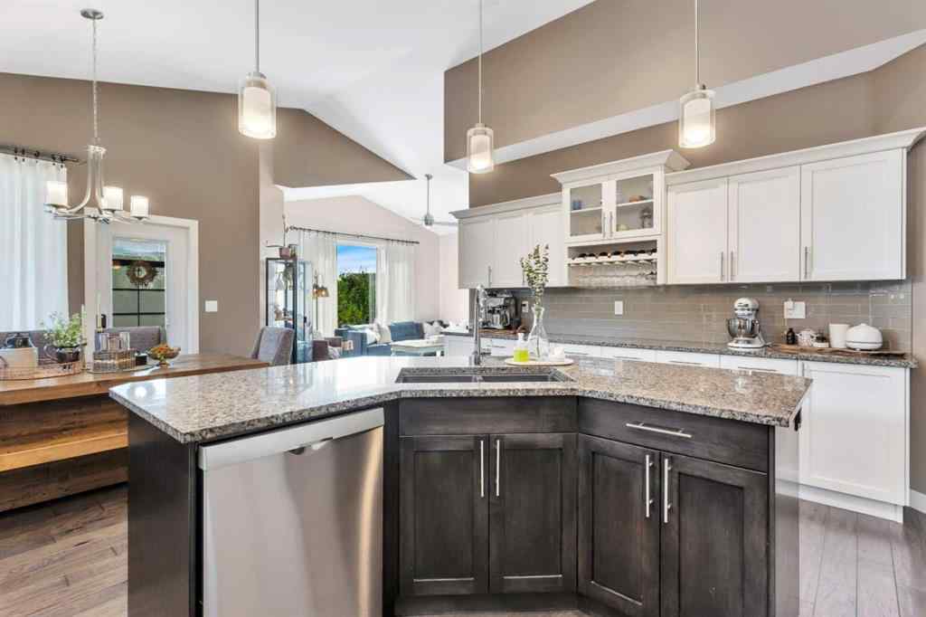 MLS® A2253747 - 22 Coachill Street  in Cottonwood Estates Blackfalds, Residential