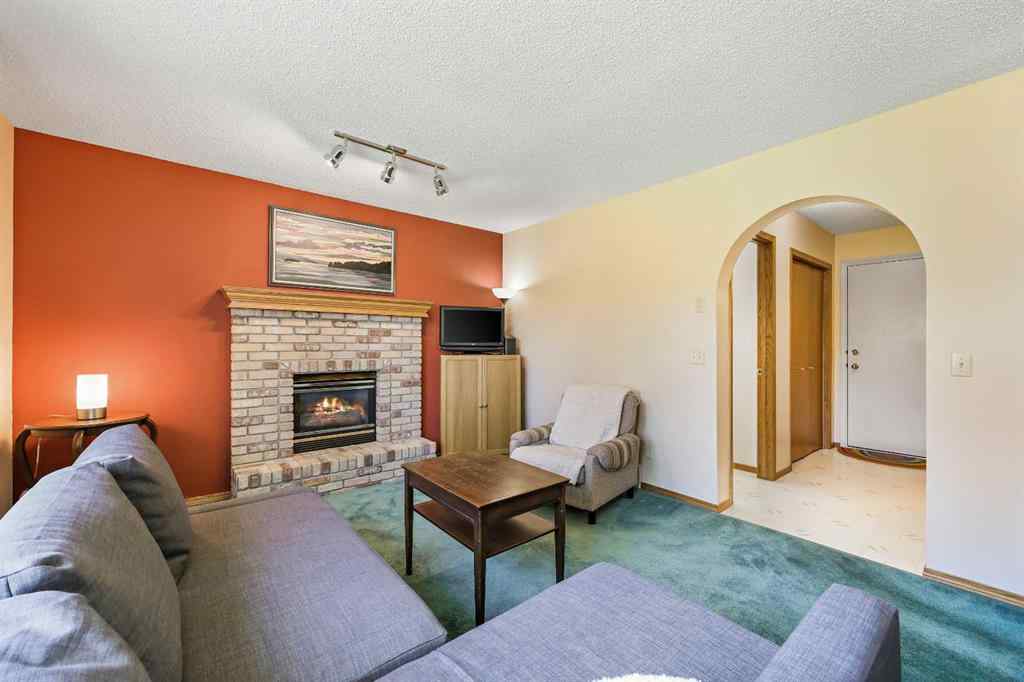 MLS® A2253748 - 104 Hawkmount Close NW in Hawkwood Calgary, Residential