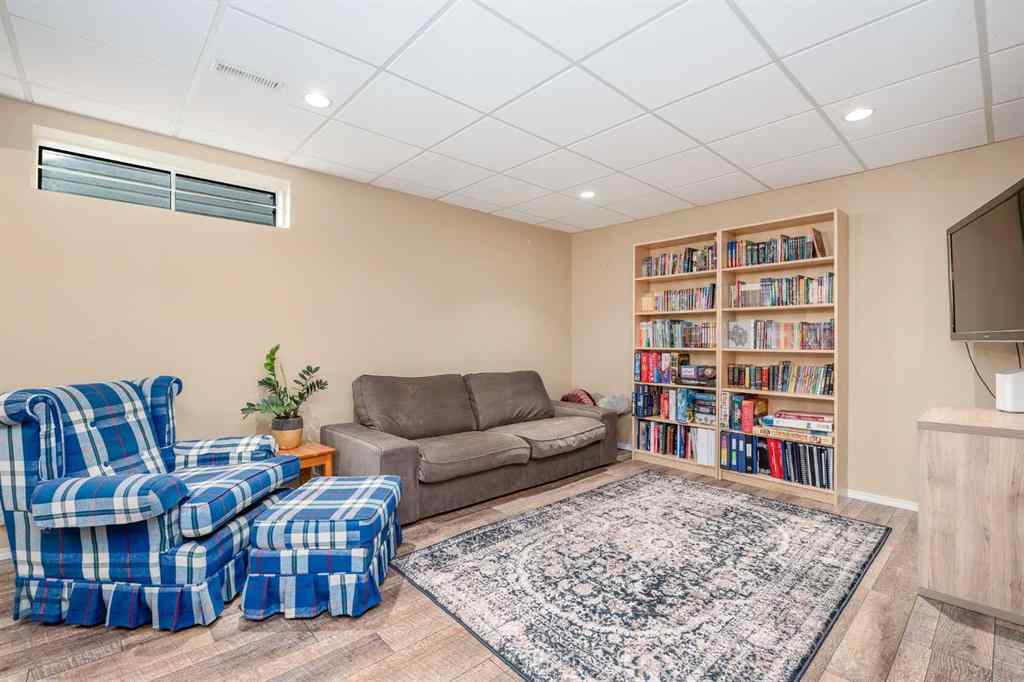 MLS® A2253752 - 18 Tuscany Ravine Terrace NW in Tuscany Calgary, Residential
