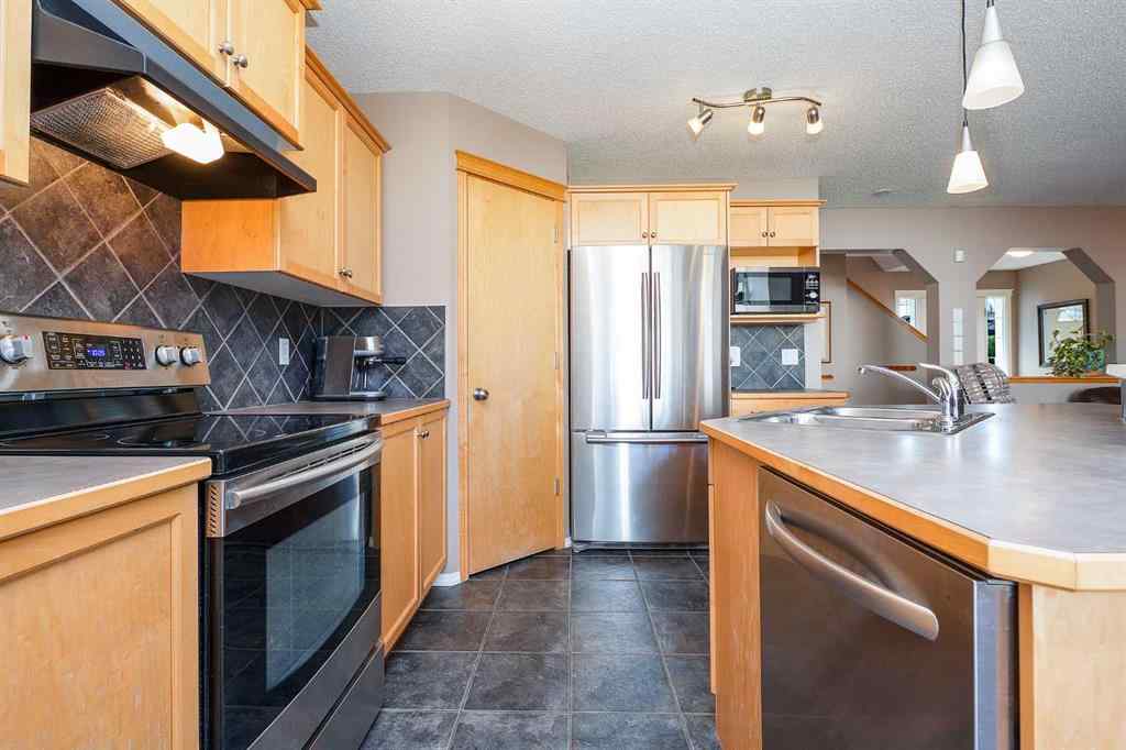 MLS® A2253752 - 18 Tuscany Ravine Terrace NW in Tuscany Calgary, Residential