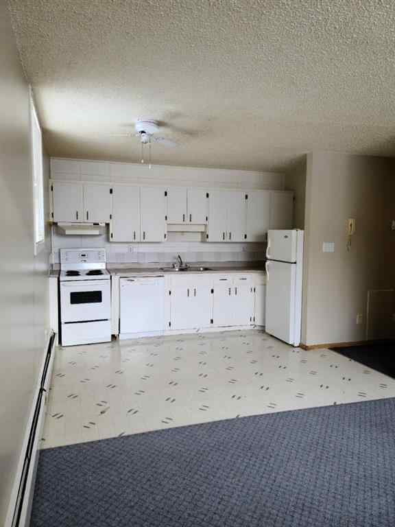 MLS® A2253757 - Unit #A8 9503 88 Avenue  in North End Peace River, Residential
