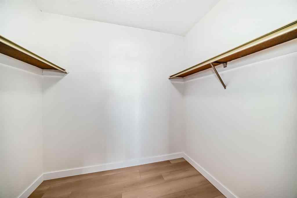 MLS® A2253759 - Unit #10 2511 38 Street NE in Rundle Calgary, Residential