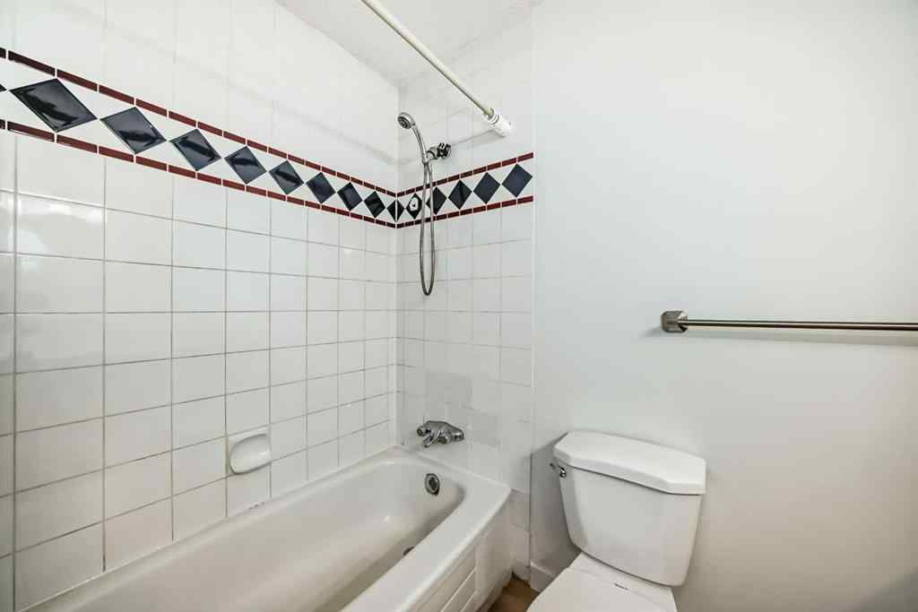 MLS® A2253759 - Unit #10 2511 38 Street NE in Rundle Calgary, Residential