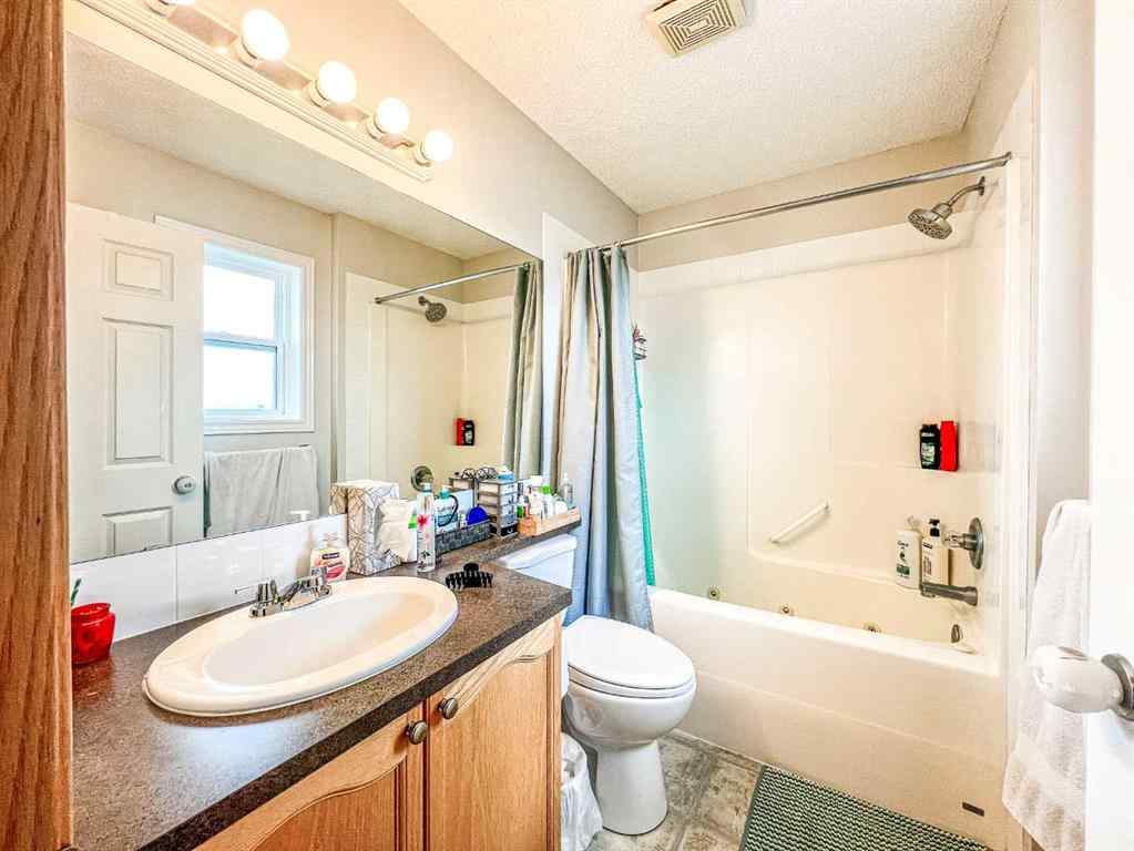 MLS® A2253763 - 39 Saddlemont Manor NE in Saddle Ridge Calgary, Residential