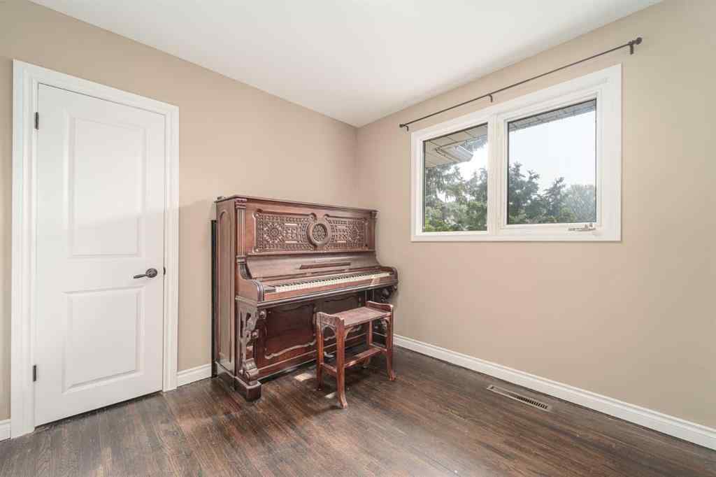 MLS® A2253765 - 2153 9b Avenue S in Victoria Park Lethbridge, Residential