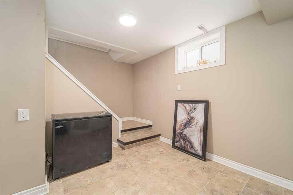 MLS® A2253765 - 2153 9b Avenue S in Victoria Park Lethbridge, Residential