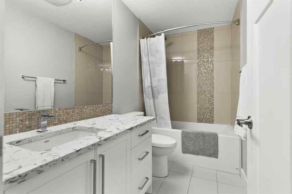 MLS® A2253770 - 2316 22 Street NW in Banff Trail Calgary, Residential