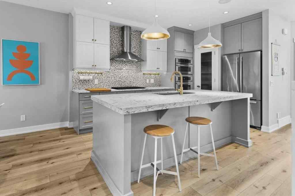 MLS® A2253770 - 2316 22 Street NW in Banff Trail Calgary, Residential