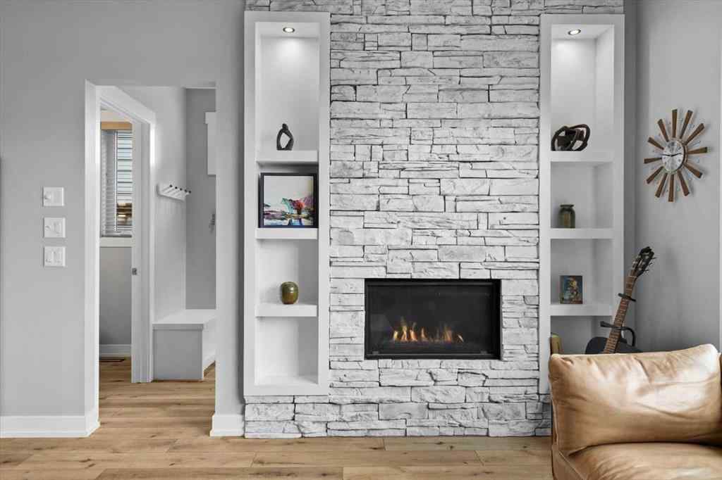 MLS® A2253770 - 2316 22 Street NW in Banff Trail Calgary, Residential