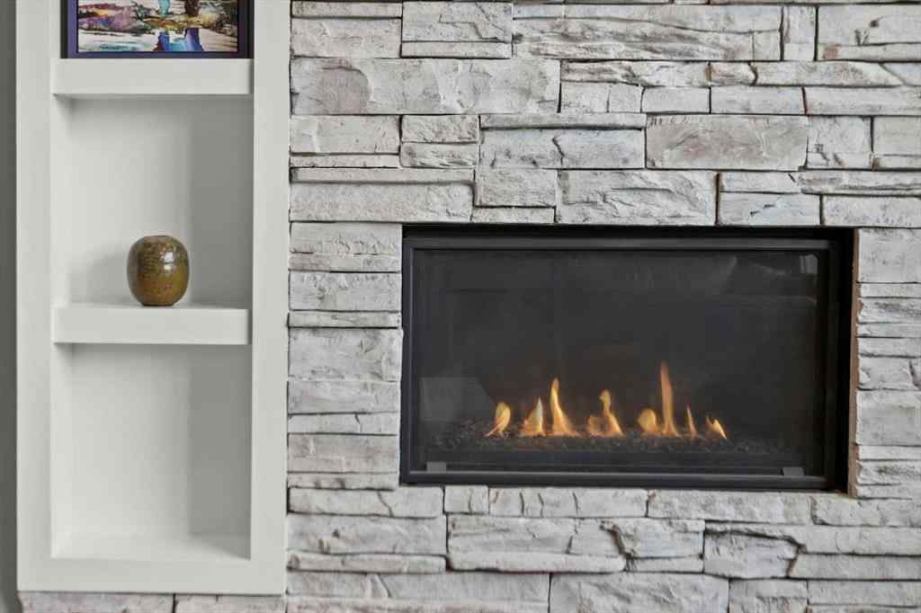 MLS® A2253770 - 2316 22 Street NW in Banff Trail Calgary, Residential
