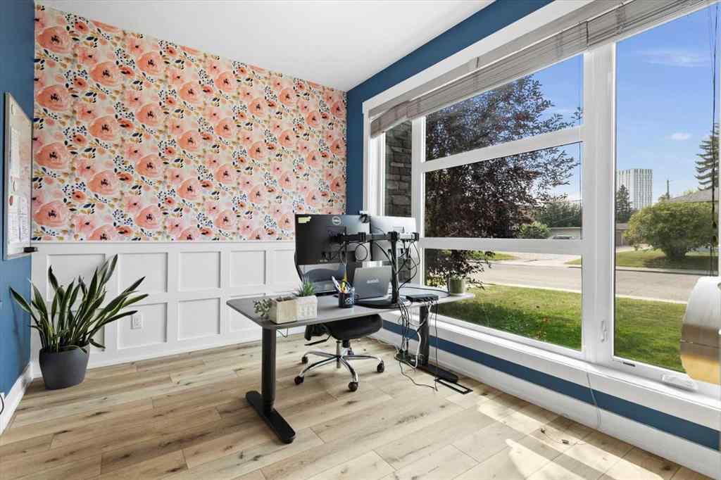 MLS® A2253770 - 2316 22 Street NW in Banff Trail Calgary, Residential
