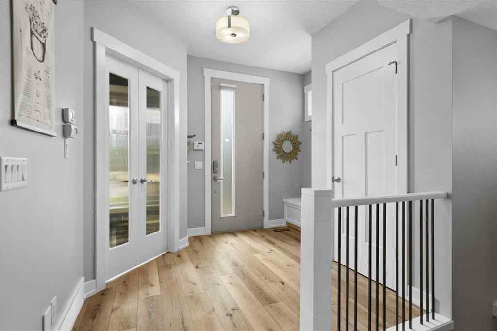 MLS® A2253770 - 2316 22 Street NW in Banff Trail Calgary, Residential