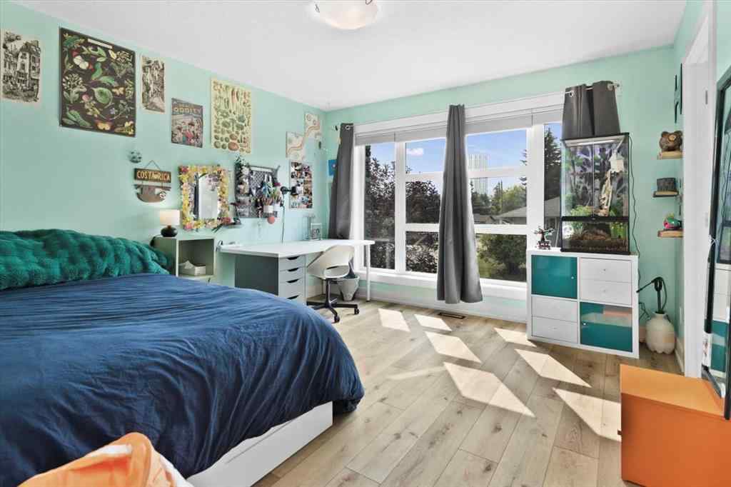 MLS® A2253770 - 2316 22 Street NW in Banff Trail Calgary, Residential