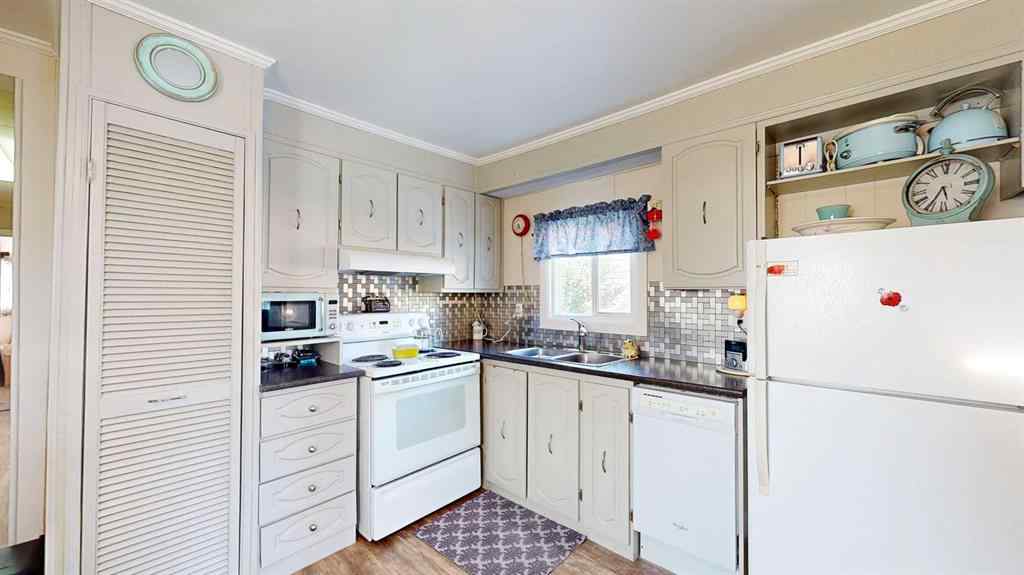 MLS® A2253777 - Unit #71 2248 Southview Drive SE in Southview-Park Meadows Medicine Hat, Mobile