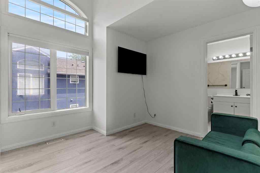 MLS® A2253780 - Unit #102 402 2 Avenue NE in Crescent Heights Calgary, Residential