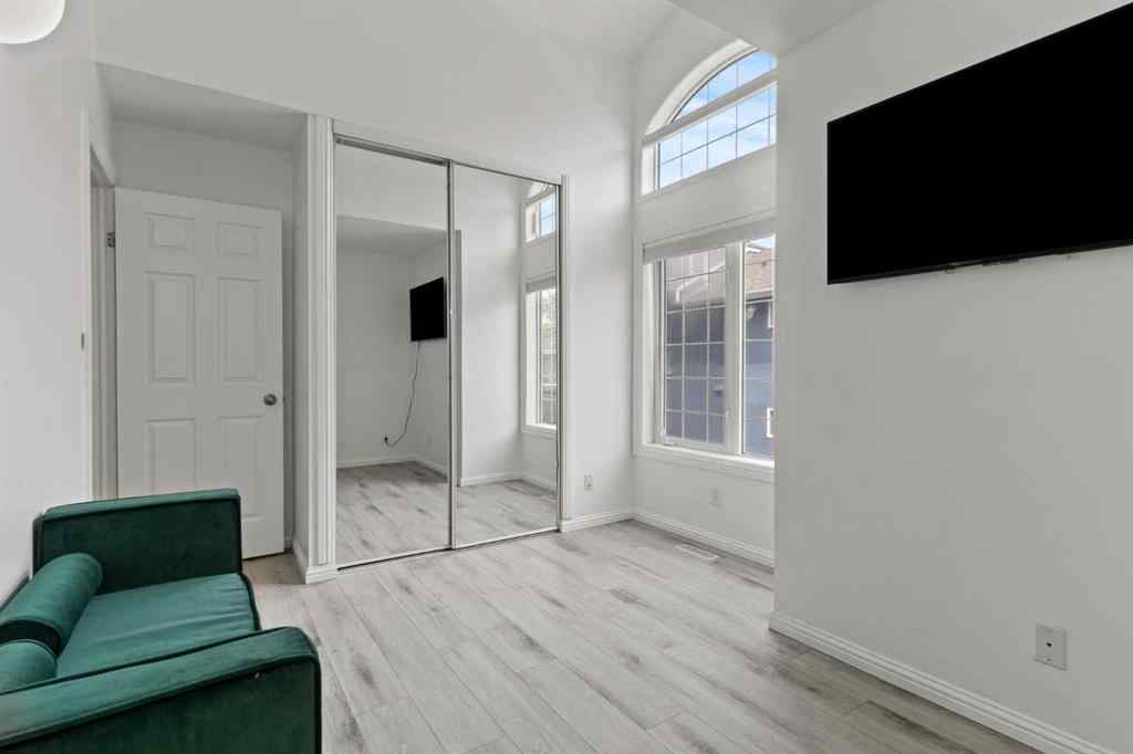 MLS® A2253780 - Unit #102 402 2 Avenue NE in Crescent Heights Calgary, Residential