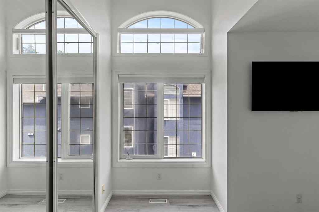MLS® A2253780 - Unit #102 402 2 Avenue NE in Crescent Heights Calgary, Residential