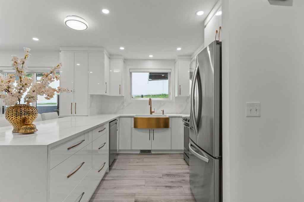 MLS® A2253780 - Unit #102 402 2 Avenue NE in Crescent Heights Calgary, Residential