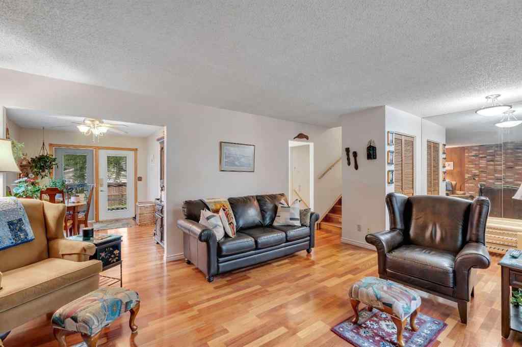 MLS® A2253782 - 4623 31 Avenue NE in Rundle Calgary, Residential