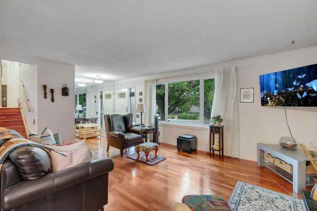 MLS® A2253782 - 4623 31 Avenue NE in Rundle Calgary, Residential
