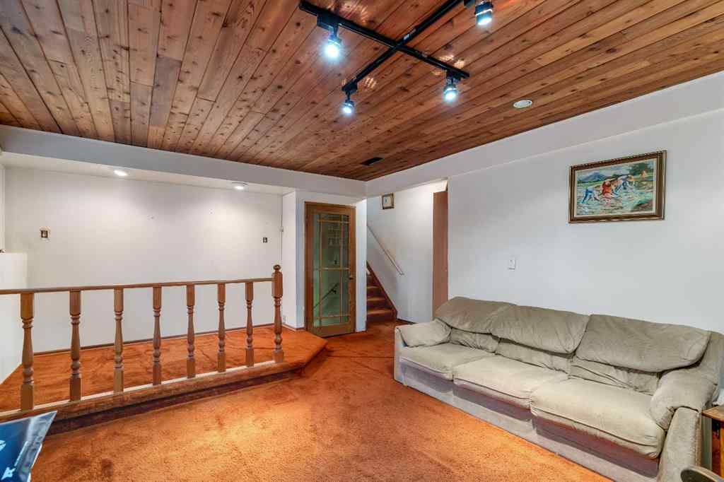 MLS® A2253782 - 4623 31 Avenue NE in Rundle Calgary, Residential