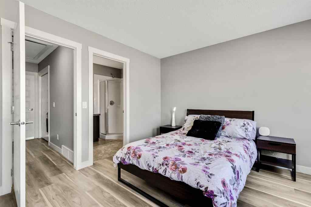 MLS® A2253785 - 220 Mckenzie Towne Close SE in McKenzie Towne Calgary, Residential