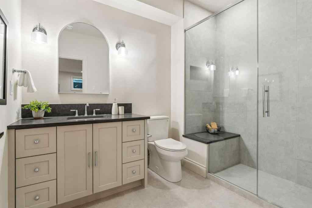 MLS® A2253786 - 3708 8 Avenue NW in Parkdale Calgary, Residential