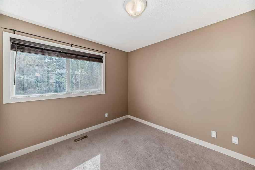 MLS® A2253789 - Unit #12 275 Columbia Boulevard W in Varsity Village Lethbridge, Residential