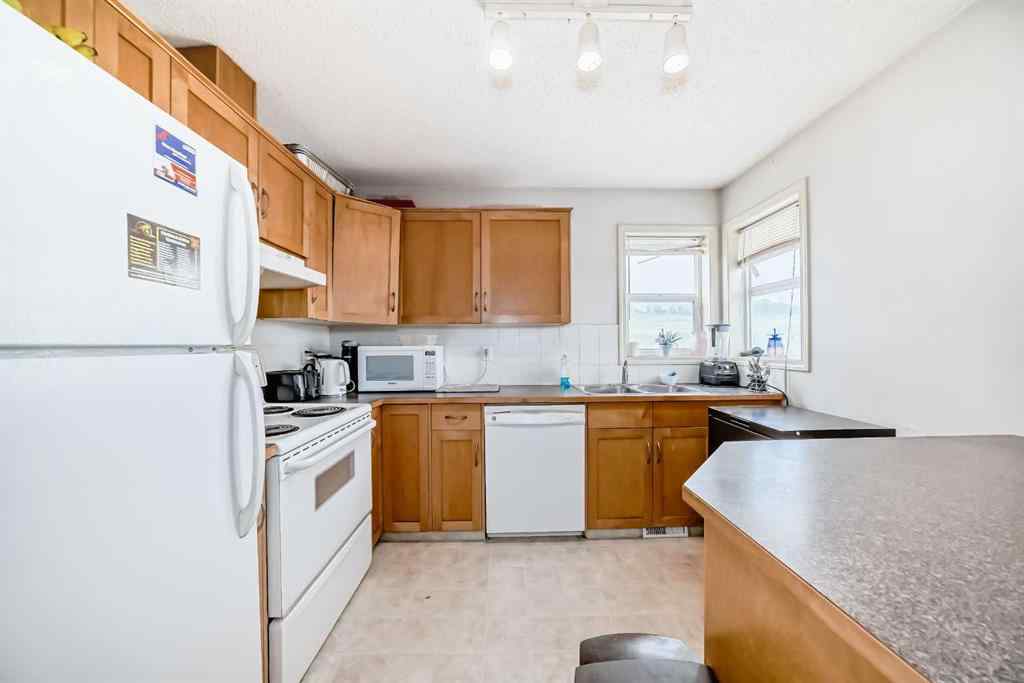 MLS® A2253791 - Unit #28 200 Hidden Hills Terrace NW in Hidden Valley Calgary, Residential