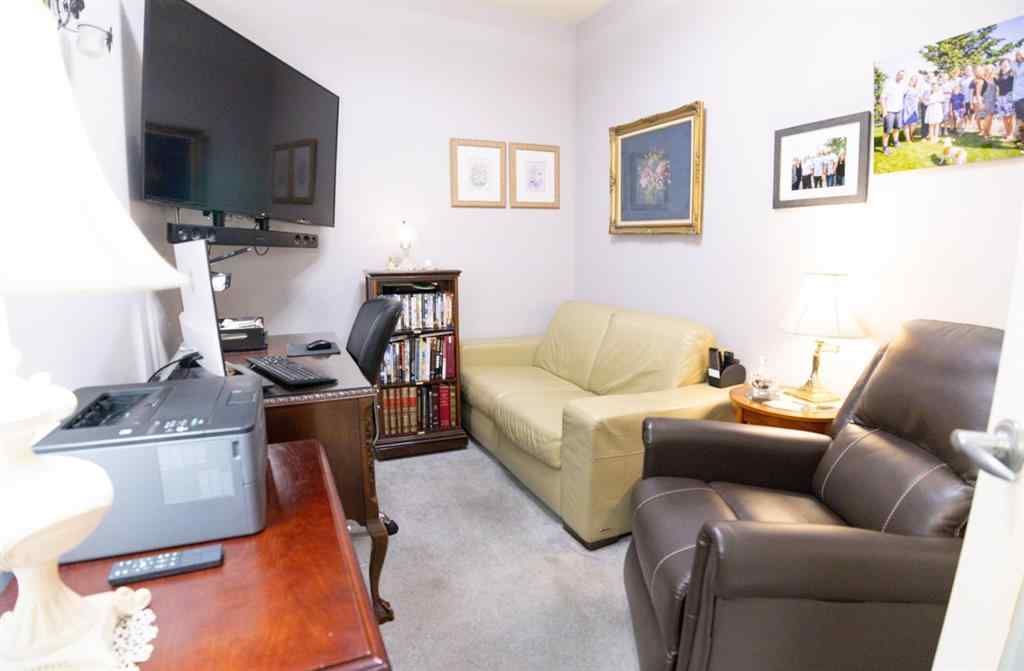 MLS® A2253792 - Unit ##123 6 Michener Boulevard  in Michener Hill Red Deer, Residential
