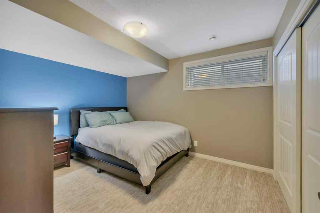 MLS® A2253793 - 34 Leaside Crescent  in Lakeway Landing Sylvan Lake, Residential