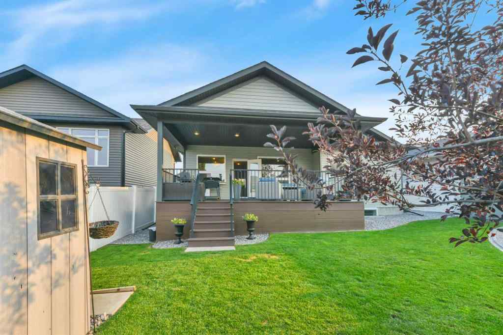 MLS® A2253793 - 34 Leaside Crescent  in Lakeway Landing Sylvan Lake, Residential