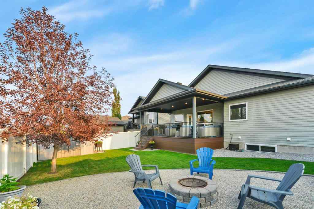 MLS® A2253793 - 34 Leaside Crescent  in Lakeway Landing Sylvan Lake, Residential
