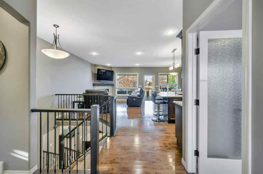 MLS® A2253793 - 34 Leaside Crescent  in Lakeway Landing Sylvan Lake, Residential