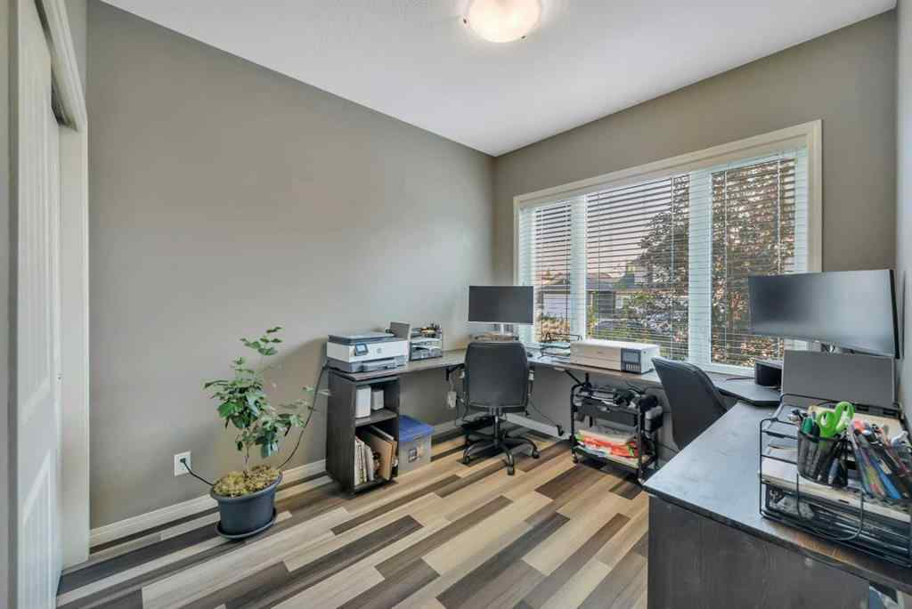 MLS® A2253793 - 34 Leaside Crescent  in Lakeway Landing Sylvan Lake, Residential