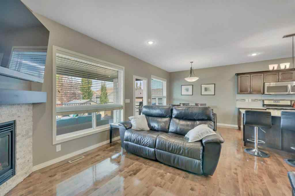 MLS® A2253793 - 34 Leaside Crescent  in Lakeway Landing Sylvan Lake, Residential
