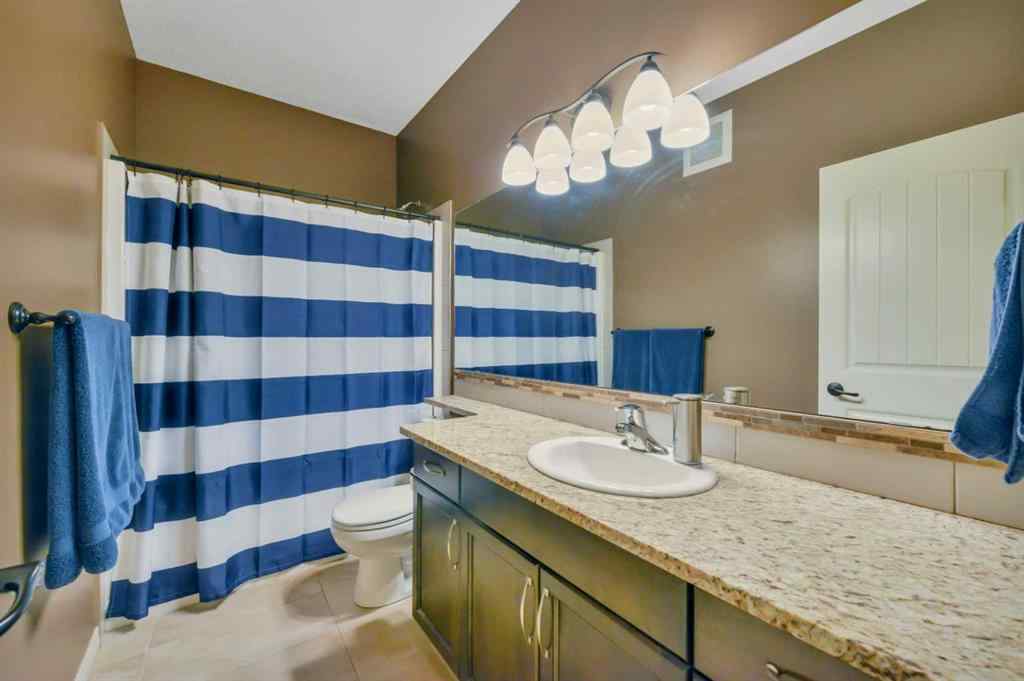 MLS® A2253793 - 34 Leaside Crescent  in Lakeway Landing Sylvan Lake, Residential