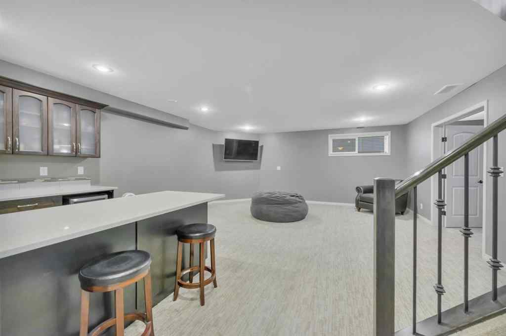 MLS® A2253793 - 34 Leaside Crescent  in Lakeway Landing Sylvan Lake, Residential