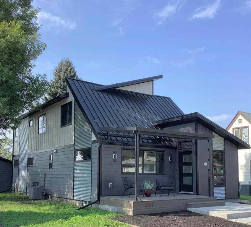 MLS® A2253794 - 227 12 Street SE in SE Hill Medicine Hat, Residential