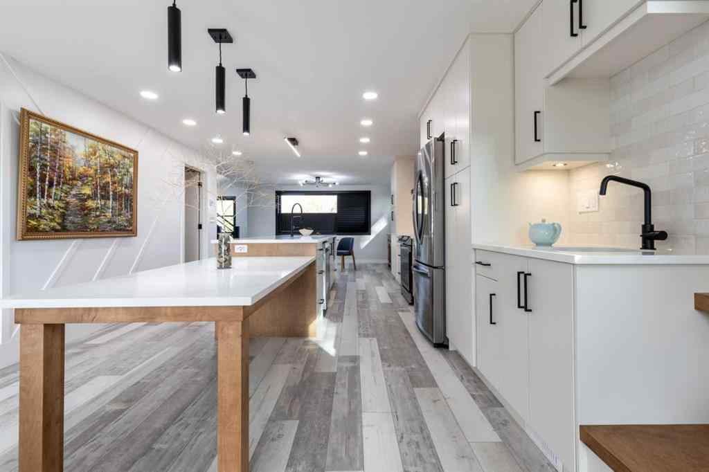 MLS® A2253794 - 227 12 Street SE in SE Hill Medicine Hat, Residential