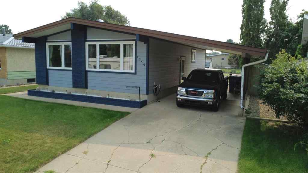 MLS® A2253799 - 1955 20 Street SE in Crestwood-Norwood Medicine Hat, Residential