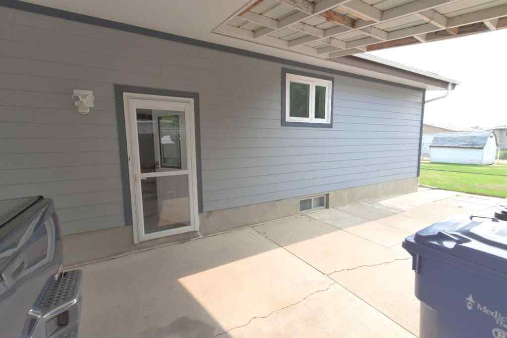 MLS® A2253799 - 1955 20 Street SE in Crestwood-Norwood Medicine Hat, Residential